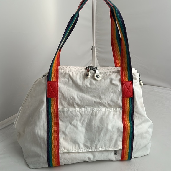 Kipling Art Medium Pride alabaster white multicolor logo rainbow strap tote bag - Picture 4 of 14